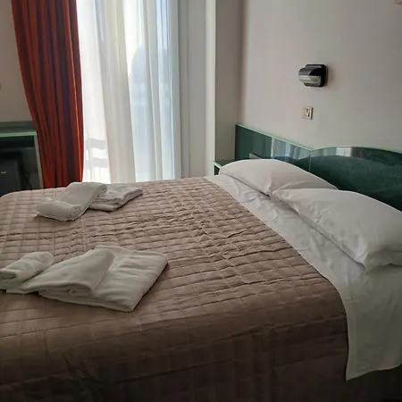 Miramare 3* ريميني